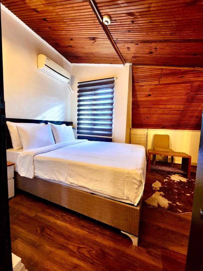 Mates Istiklal Suites Istanbul Ngoại thất bức ảnh