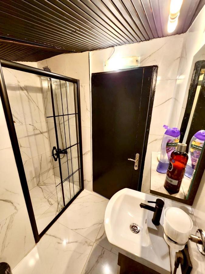 Mates Istiklal Suites Istanbul Ngoại thất bức ảnh