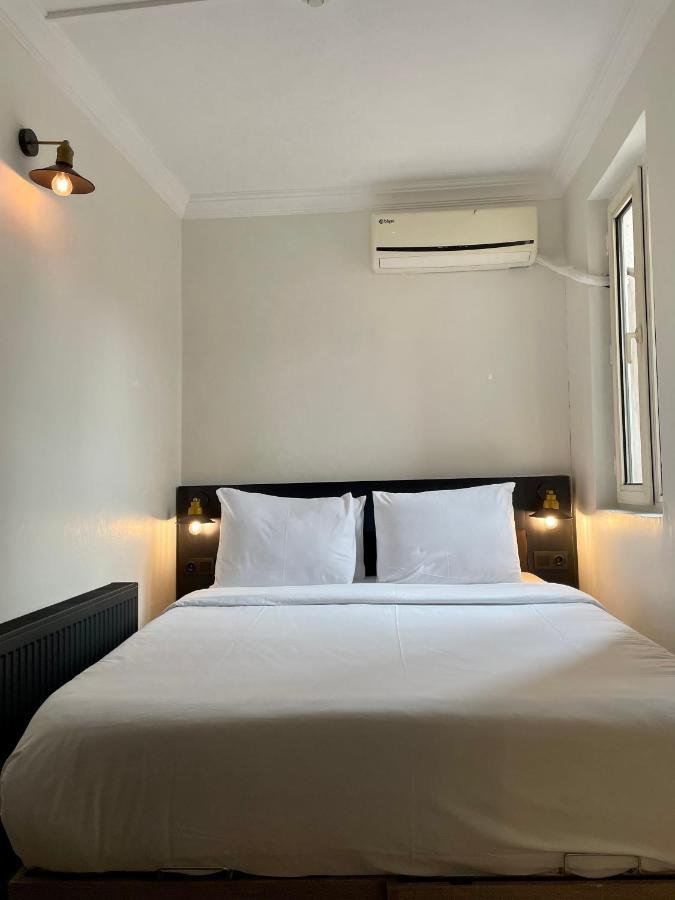 Mates Istiklal Suites Istanbul Ngoại thất bức ảnh