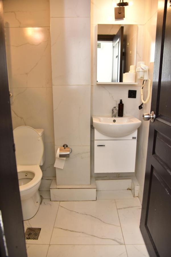 Mates Istiklal Suites Istanbul Ngoại thất bức ảnh