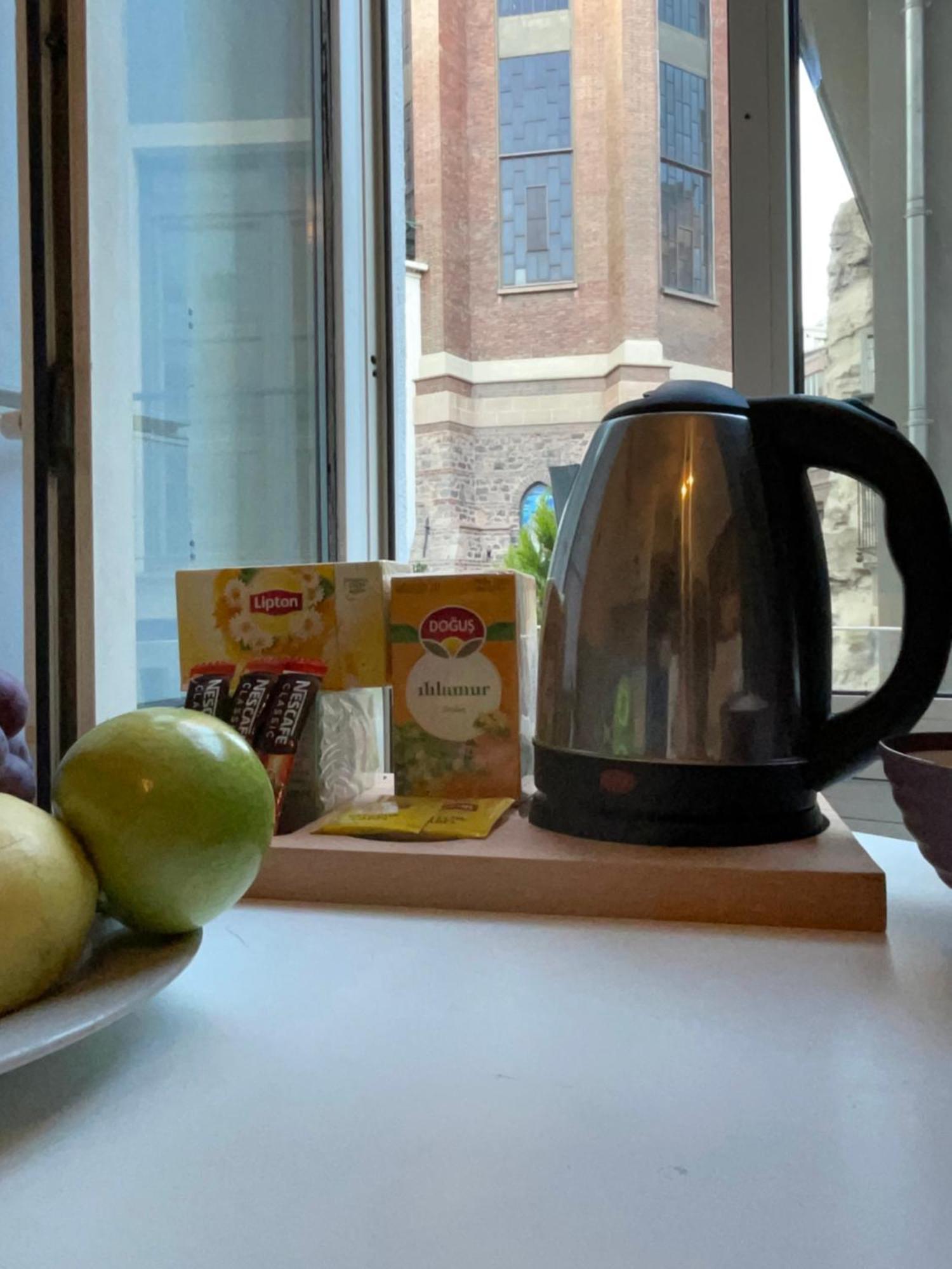 Mates Istiklal Suites Istanbul Ngoại thất bức ảnh